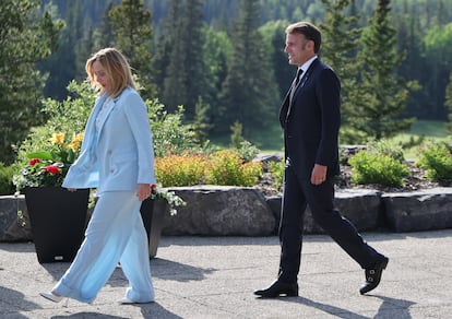 La primera ministra de Italia, Giorgia Meloni, y el presidente francés Emmanuel Macron. Efe