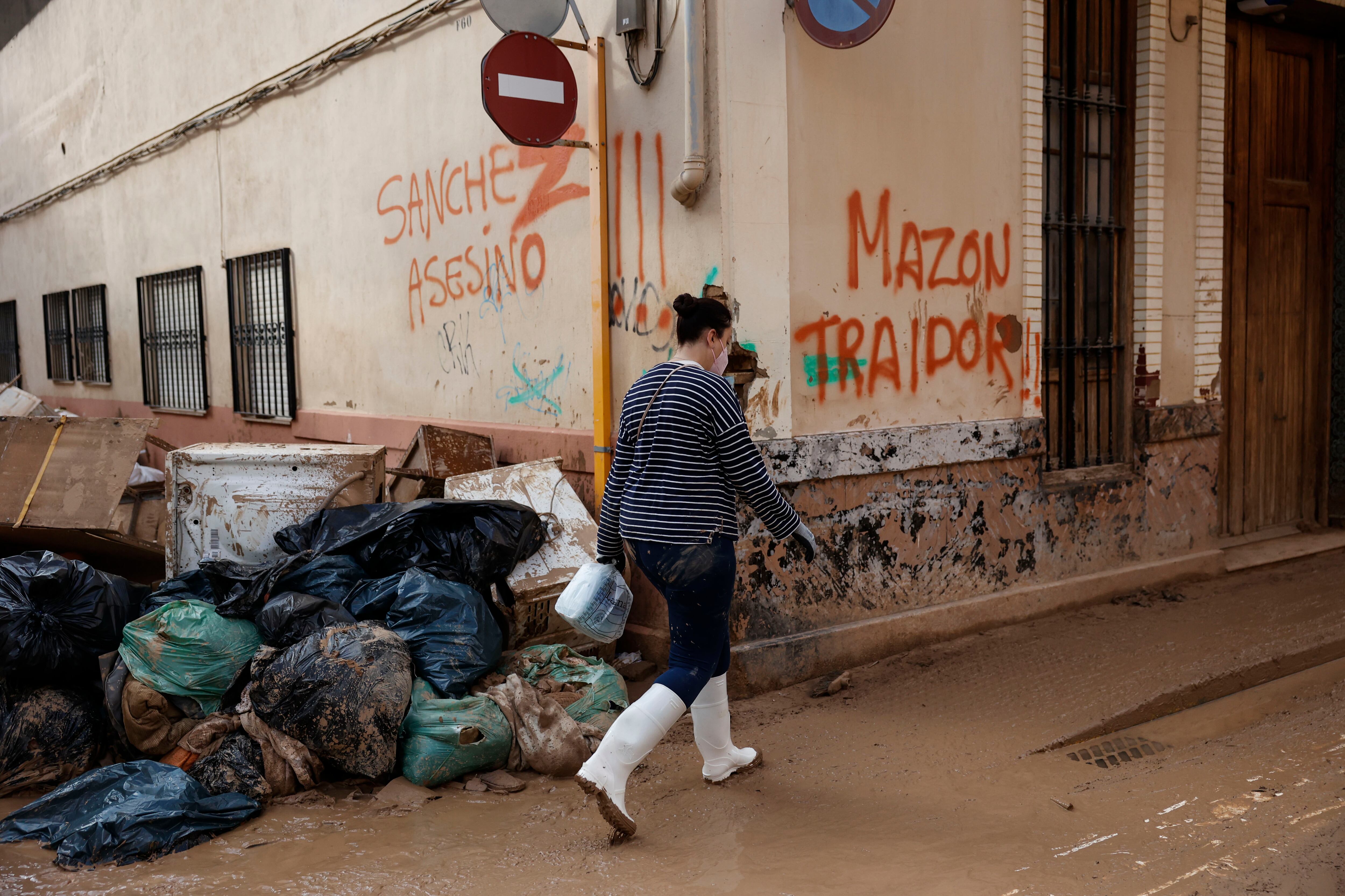 ​La antipolítica son ellos