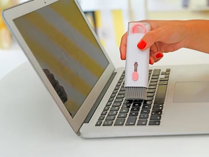 El kit de limpieza de teclado más vendido en Amazon.