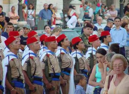 Regulares en un acto en la plaza de África de Ceuta, frente a la Comandancia General.