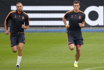 Karim Benzema y Gareth Bale, en carrera.