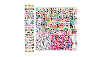 Presentes por 8 anos em fundo branco.