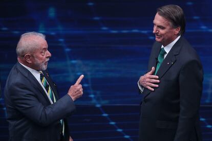 Lula da Silva y Jair Bolsonaro, durante un debate previo a las elecciones presidenciales de octubre pasado, en São Paulo.