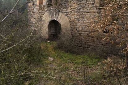 Ruinas del mas Rocaguinarda, en Oristà, en el Lluçanès barcelonés, pueblo natal de Perot Rocaguinarda.