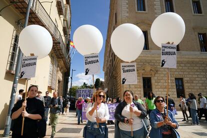 Miles de personas se manifiestan en Málaga por el derecho a la vivienda.