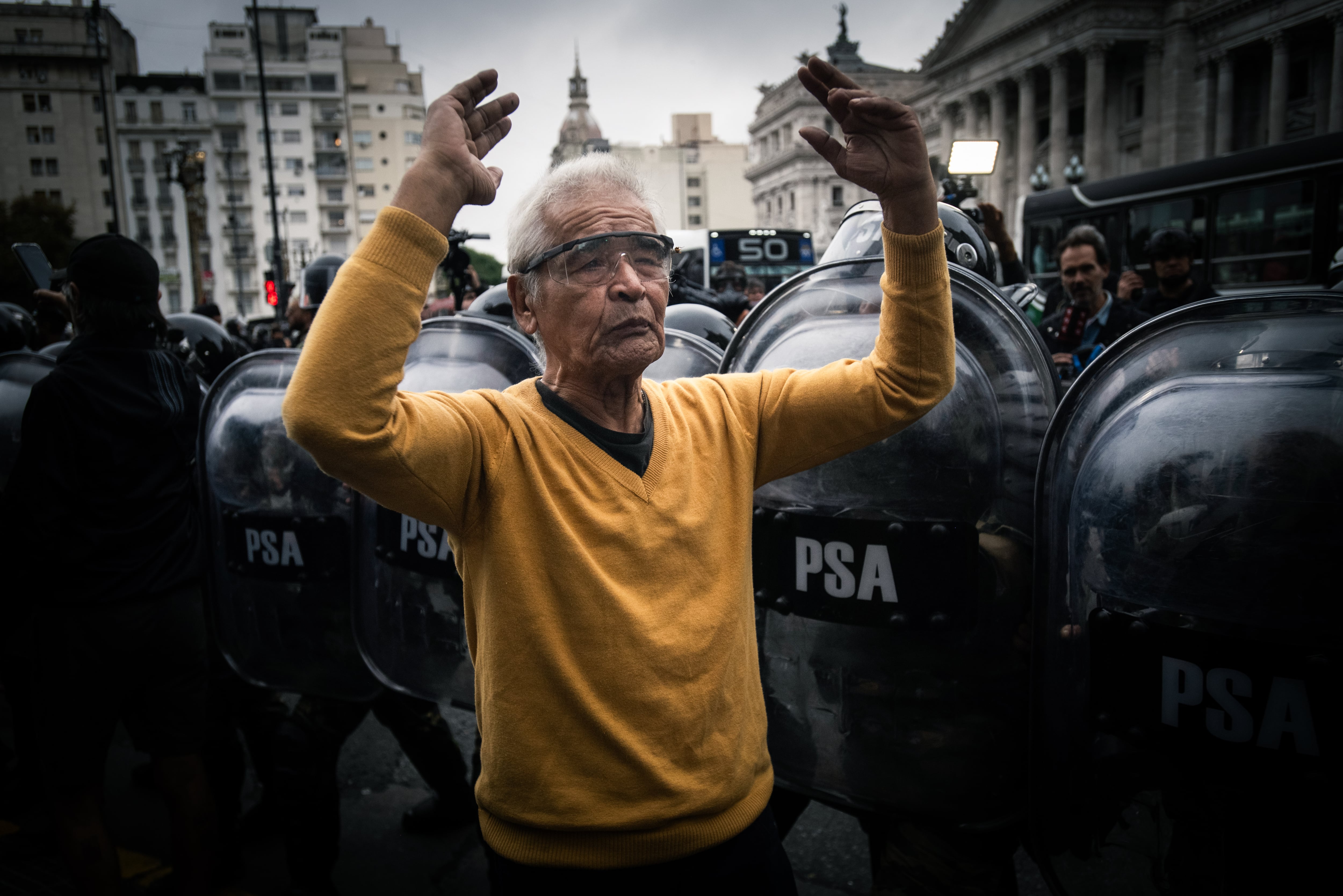 Los jubilados, epicentro de la resistencia argentina contra Milei