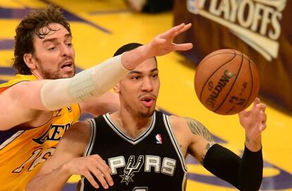 Pau Gasol y Danny Green.