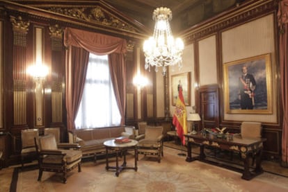El mobiliario del despacho es el mismo que utilizó hasta 1807 Manuel Godoy.