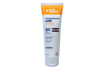 Entre la selección de fotoprotectores de Welnia, Isdin Fotoprotector SPF 50+  está especialmente indicado para pieles sensibles al sol, con manchas pigmentarias o alteraciones cutáneas, gracias a su espectro de protección muy alto frente a la radiación UVA y UVB. Sorprende por su textura ligera y su agradable sensación de frescor.