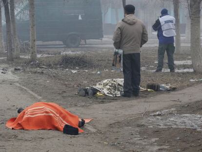 Dos muertos tras el ataque contra un área residencial en Mariúpol, en Ucrania.