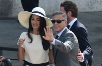 La pareja a su salida del ayuntamiento de Venecia tras oficializar su matrimonio el pasado 29 de septiembre.