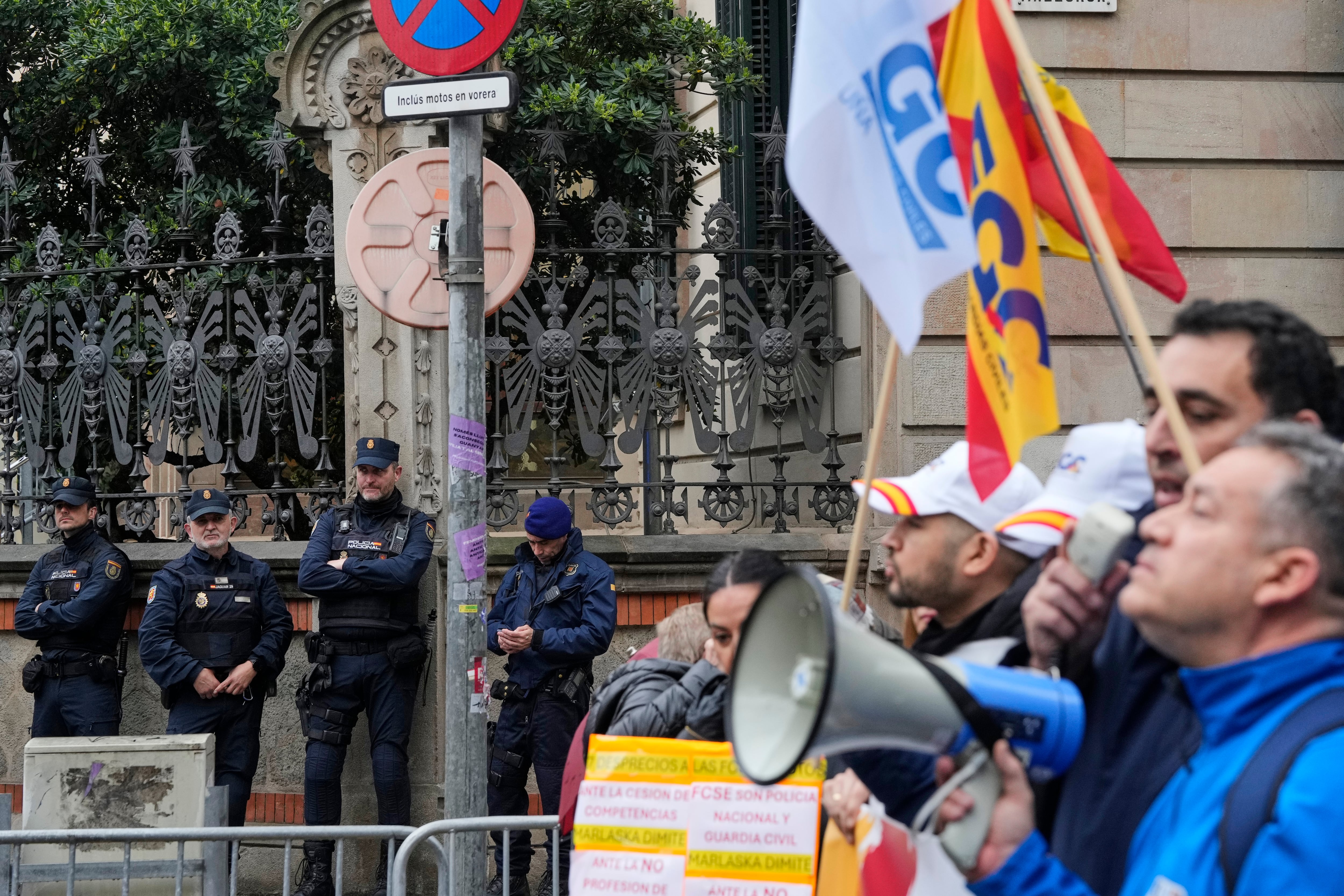 Los policías y guardias civiles vuelven a manifestarse contra el pacto migratorio con Junts alentados por el PP