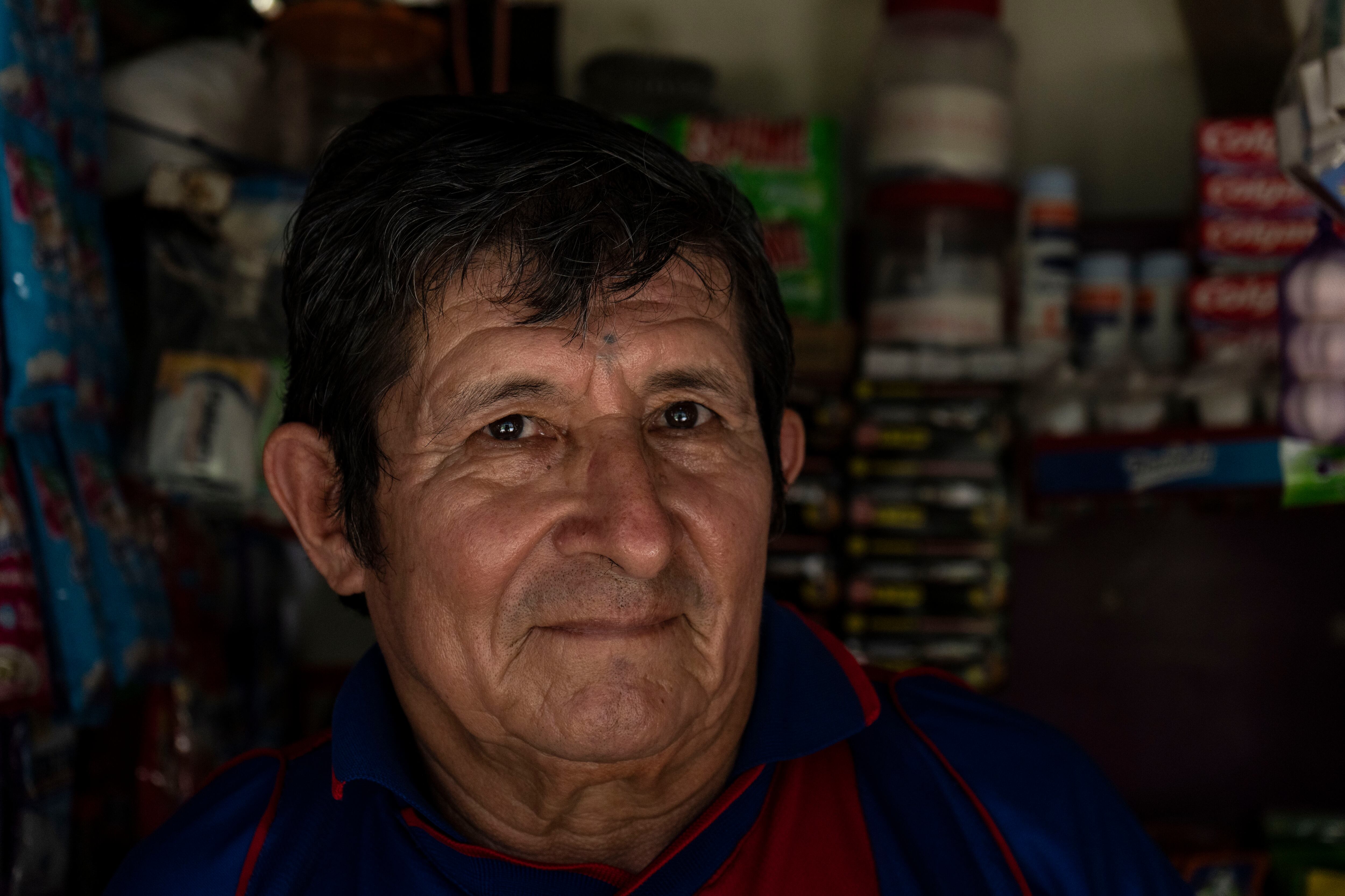 Gilberto Rodas vecino de la barriada Primero de Diciembre.