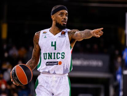 Lorenzo Brown durante un partido con el Unics Kazan la pasada temporada.