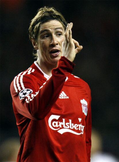 Un gesto de Fernando Torres durante el partido.