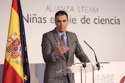 Pedro Sánchez anuncia el fichaje de más de medio centenar de asesores científicos para mejorar las políticas del Gobierno 