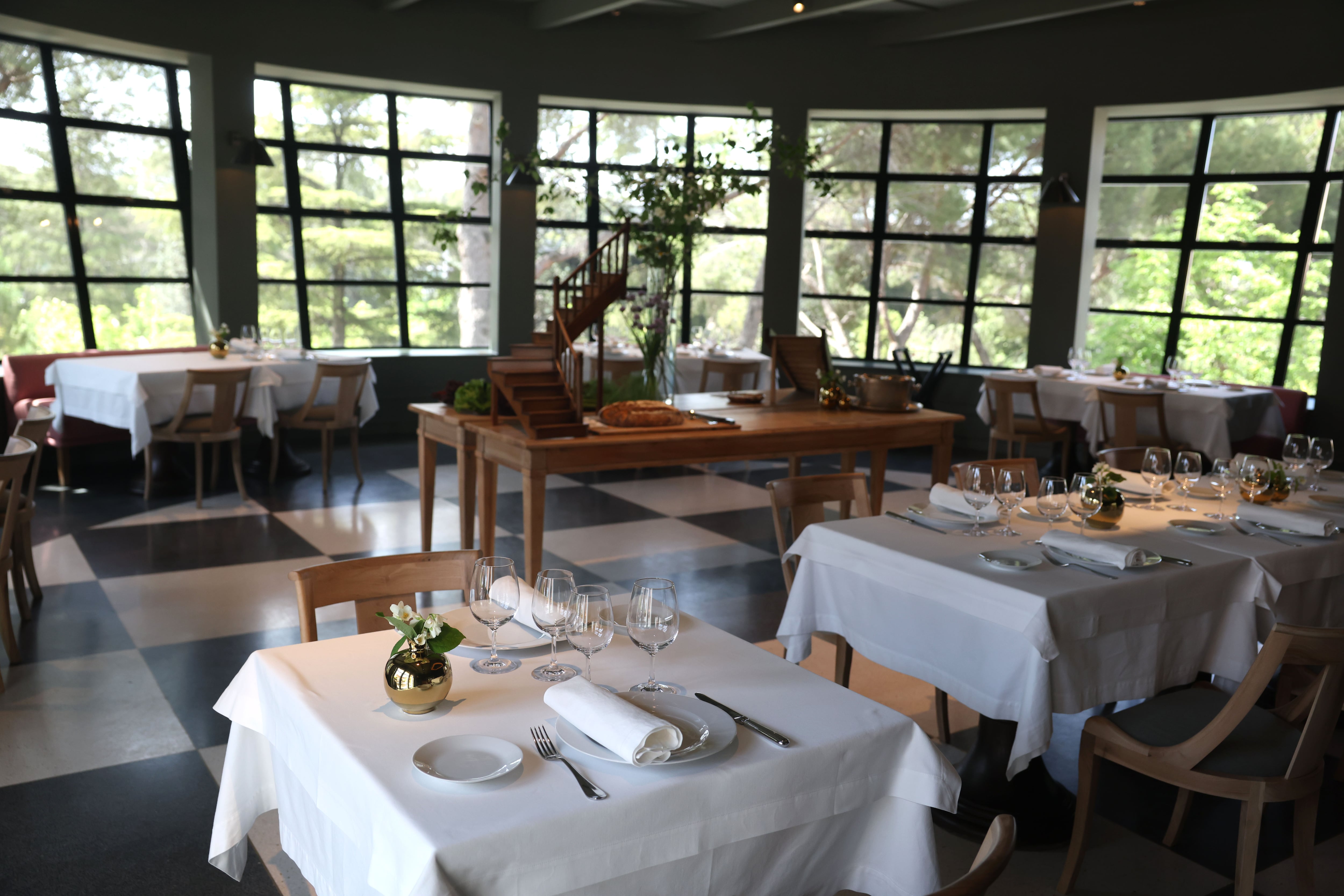 La sala del restaurante Urruti Madrid.
