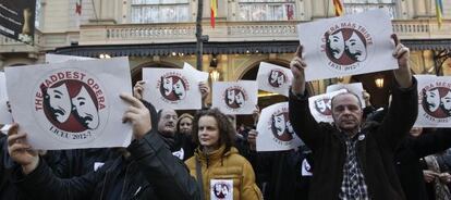 Protesta ante el Liceo por el ERE presentado el pasado año.