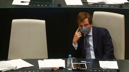 Jose Luis Martinez-Almeida, durante el último pleno del Ayuntamiento de Madrid.