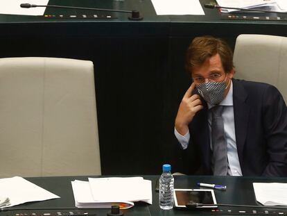 Jose Luis Martinez-Almeida, durante el último pleno del Ayuntamiento de Madrid.