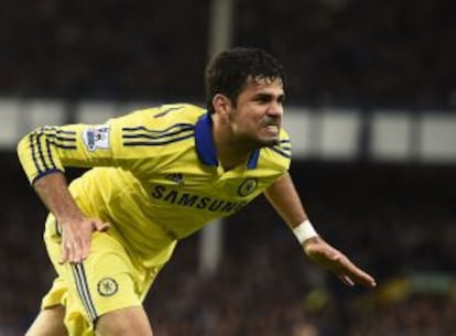 Diego Costa celebra un gol ante el Everton.