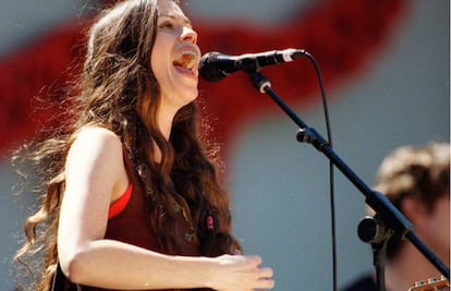 La cantante Alanis Morissette, durante una actuación.