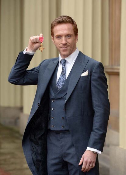 Premio a la elegancia para Damian Lewis (Brody en Homeland), que el miércoles fue distinguido con la Orden del Imperio británico. 

	 