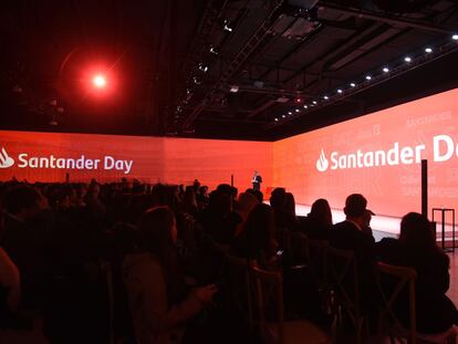 Alrededor de 450 personas asistieron al Santander Day 2024.