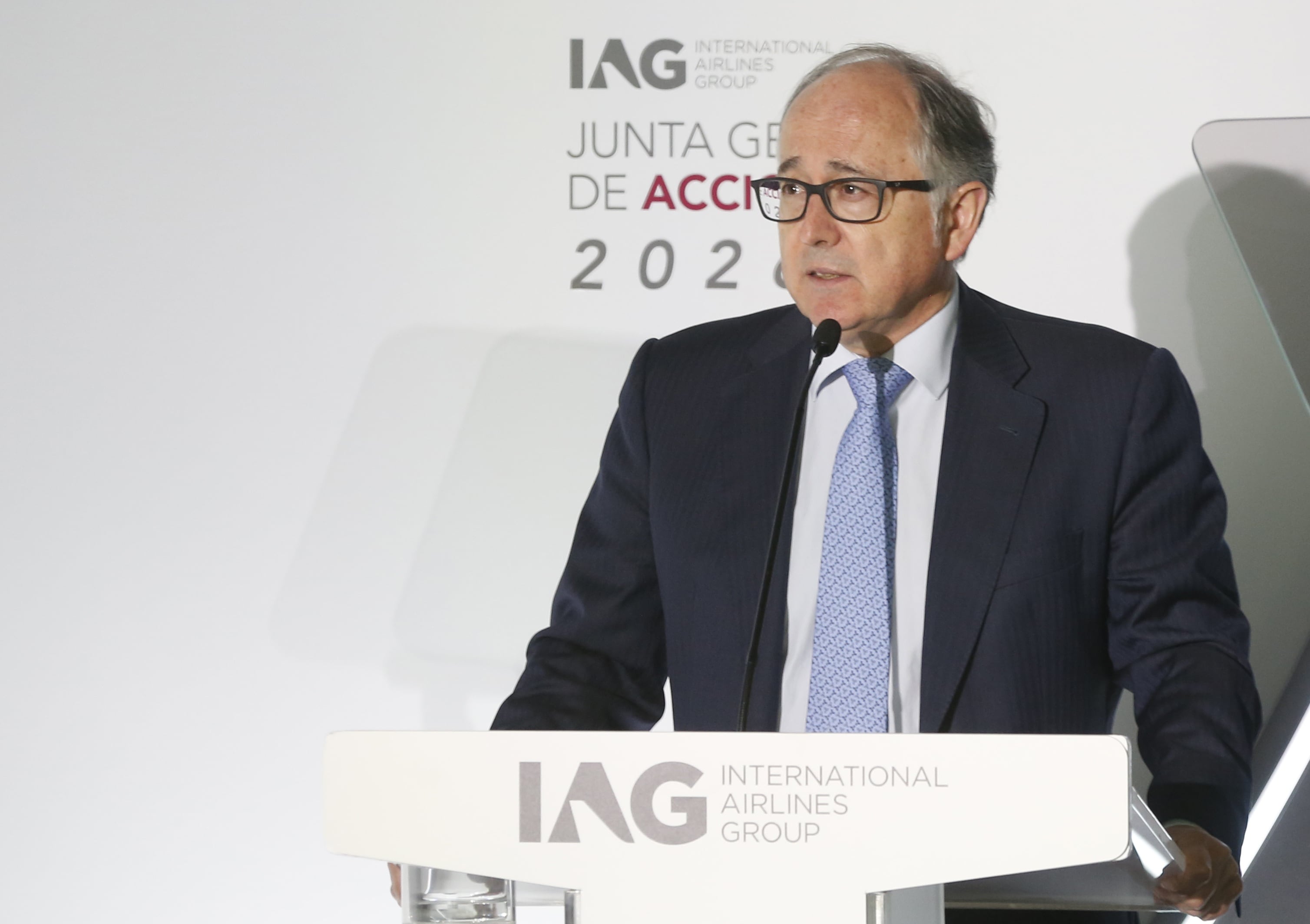 IAG cree “muy díficil” comprar Easyjet, pero se ve con fuerza para superar la crisis del fuel y pagar dividendos