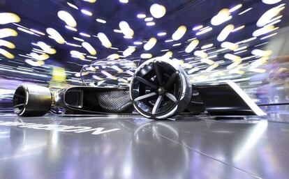 Las marcas automovilísticas participantes en el Salón desvelarán cerca de 80 automóviles en primicia mundial, así como diferentes novedades europeas y en Alemania. En la imagen, el Renault R.S. 2027 Vision es presentado a la prensa especializada.