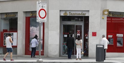 Sucursal de Banco Santander.