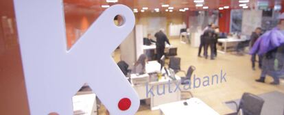 Kutxabank también mantiene operativa gran parte de su red de oficinas.