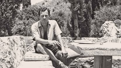 L'escriptor britànic Patrick Leigh Fermor, a la seva casa de Kardamili, als anys 60.