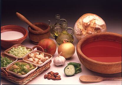 Ingredientes de las sopas frías, recetas originarias de la cocina andaluza.