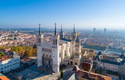 Vista área de la basílica de Notre Dame de Fourviere.