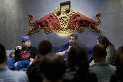 Momento de la charla que ofrecieron Masters at Work en al Red Bull Music Academy.