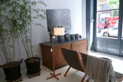 Interior de la tienda J70.