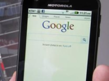 Google compra Motorola Mobility y presiona a Apple, Nokia y Microsoft