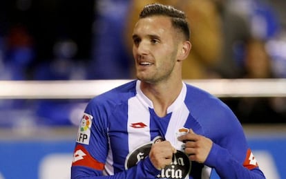 Lucas Pérez celebra su gol ante el Celta.