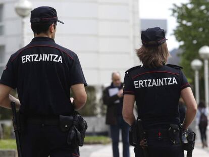 La Ertzaintza se encarga de la investigación.