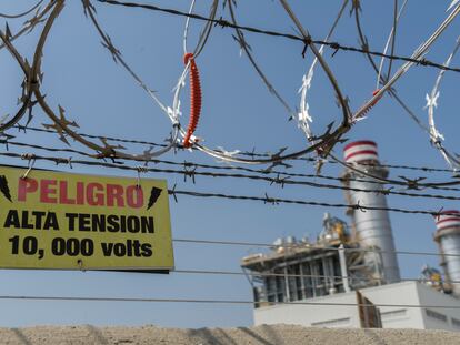 Exterior de la central termoeléctrica de Huexca.