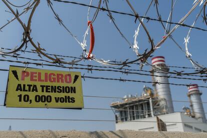 Exterior de la central termoeléctrica de Huexca.