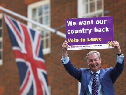 Nigel Farage, el l&iacute;der del eur&oacute;fobo UKIP, durante la campa&ntilde;a a favor de que el Reino Unido abandone la Uni&oacute;n Europea.