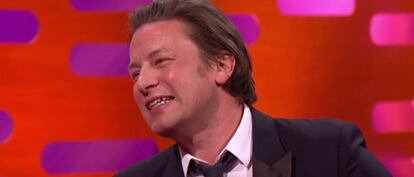 Is Jamie Oliver laughing or crying after being confronted with these Spanish tweets?