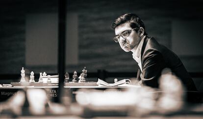Anish Giri, hoy, durante su partida contra Magnus Carlsen en Wijk aan Zee