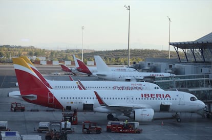 Aviones de Iberia en el Aeropuerto Adolfo Suárez Madrid Barajas