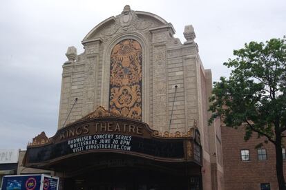 Fachada del Kings Theatre.