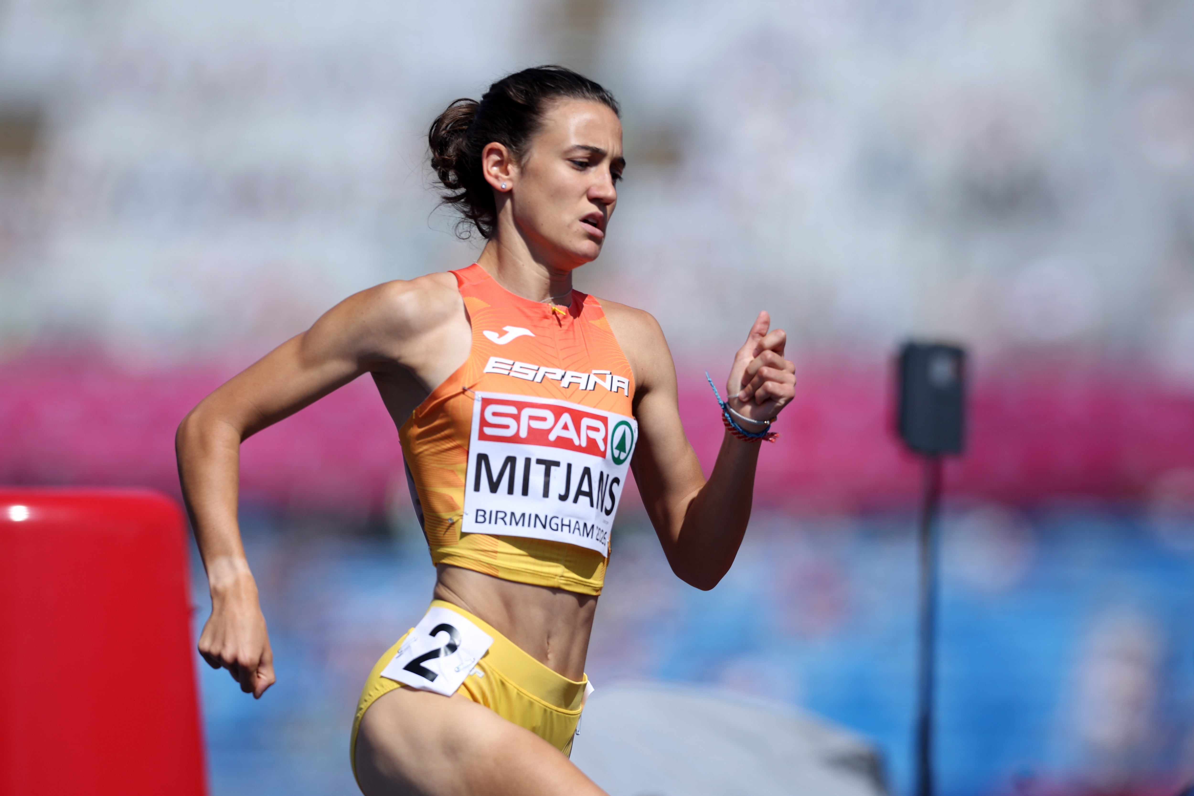 Marta Mitjans, la atleta de 19 años que escucha a su cuerpo y se instala en la elite mundial del mediofondo