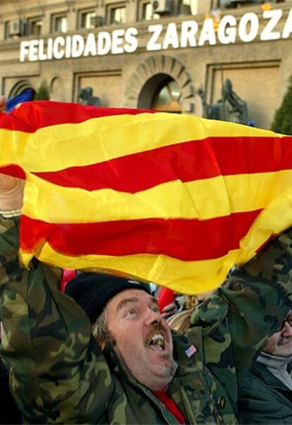 Un momento de la celebración, en la plaza del Pilar de Zaragoza.