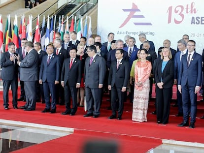 Foto de familia de la cumbre ASEM celebrada en Myanmar en noviembre de 2017.
